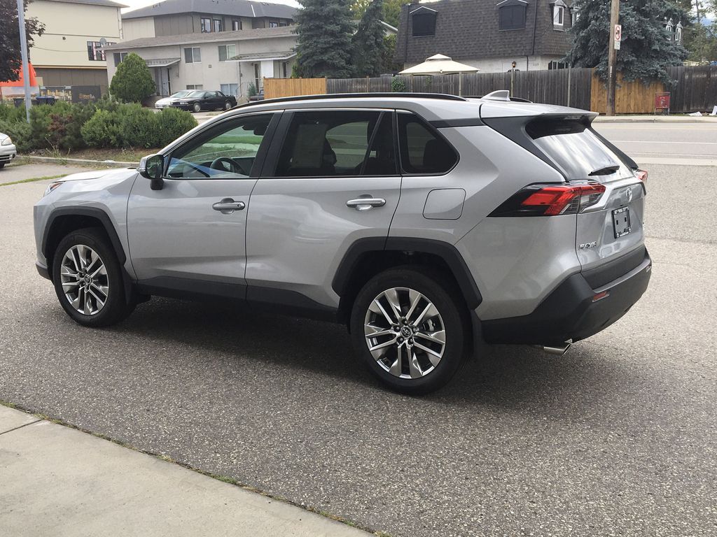 New 2019 Toyota RAV4 XLE I Plus Pkg. I Softex Seats I 19 Inch Alloy ...