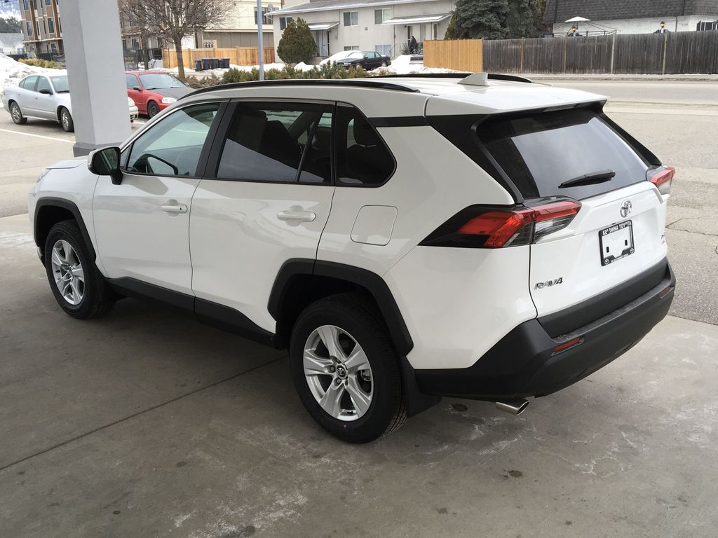 New 2020 Toyota RAV4 XLE I Multi-Terrain Select I Moonroof 4 Door Sport ...